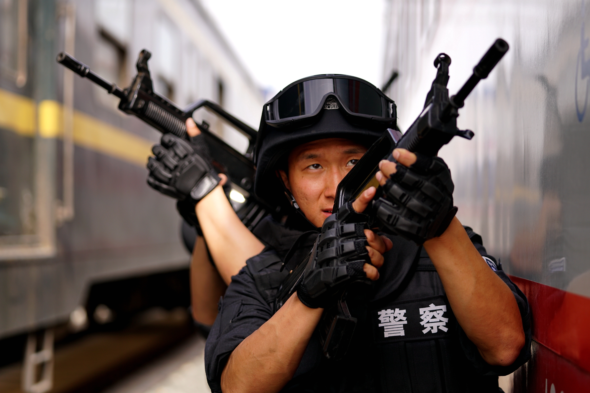 lemmaid="53876324">乌鲁木齐铁路公安局 /a>乌鲁木齐公安处特警支队