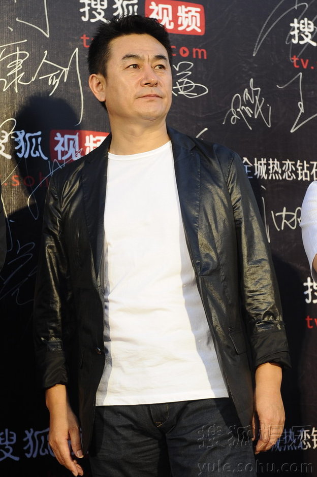  p>李洪涛,1964年7月23日出生于山东省青岛市,中国影视演员, a target