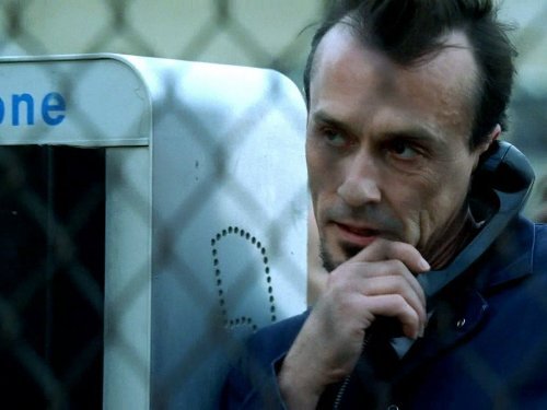 p>罗伯特·克耐普( i>robert knepper /i>),1959年7月8日生于俄亥俄