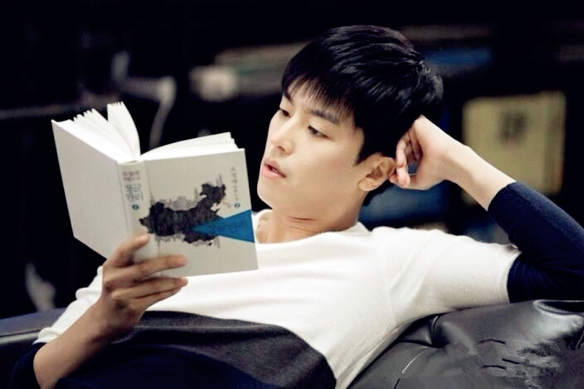  p>延宇振(         )1984年7月5日出生于韩国江原道江陵市,韩国男