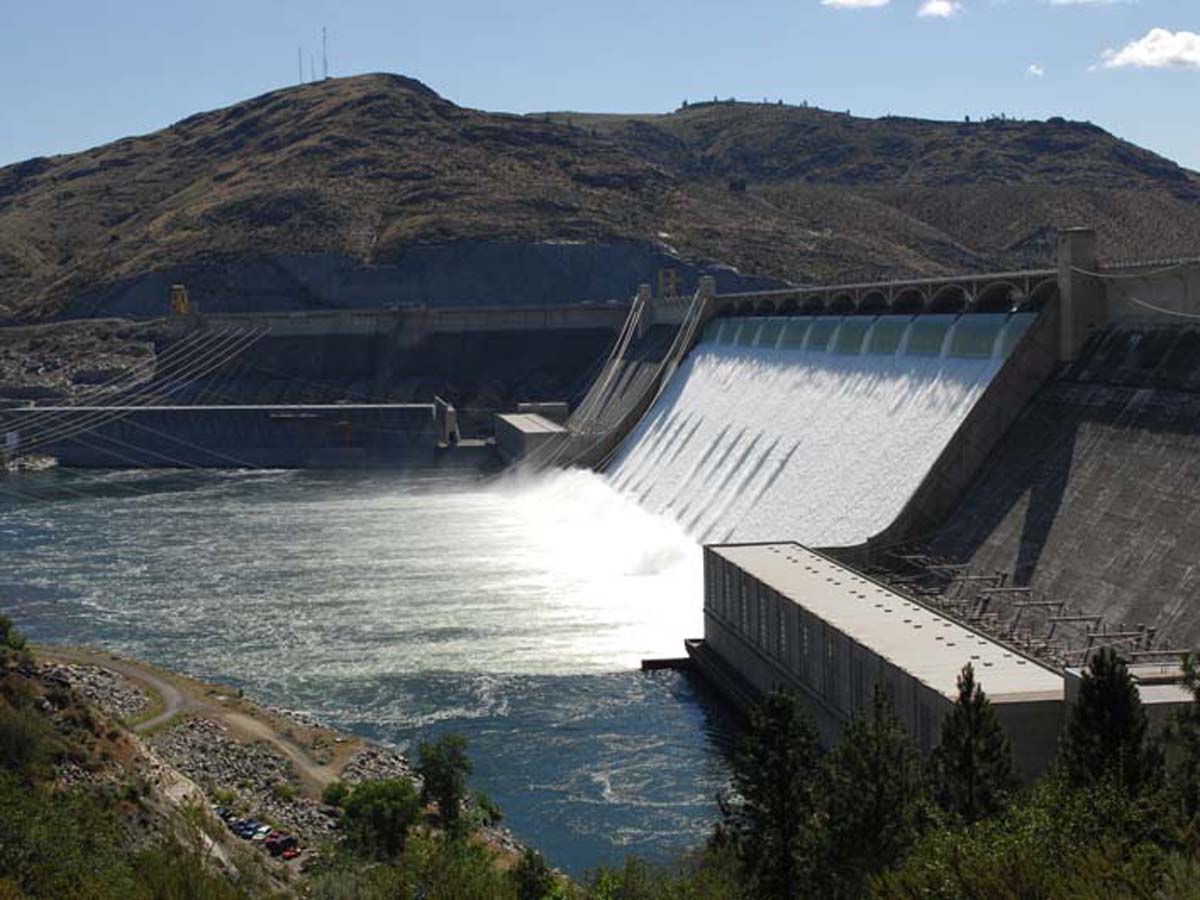  p>哥伦比亚河(columbia river):是北美洲西部大河之一,源出加拿大