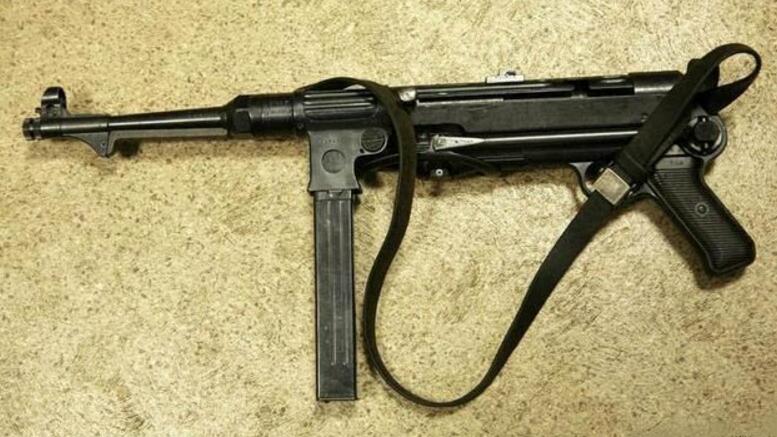 mp40冲锋枪(军事武器枪械)
