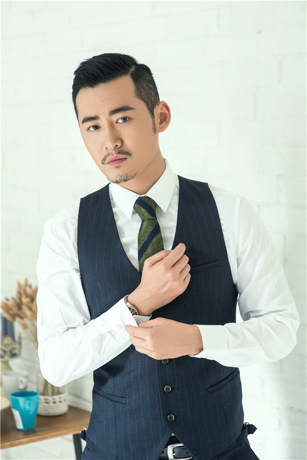  p>魏巍(kk),1983年4月21日生于黑龙江省哈尔滨市,中国内地主持人