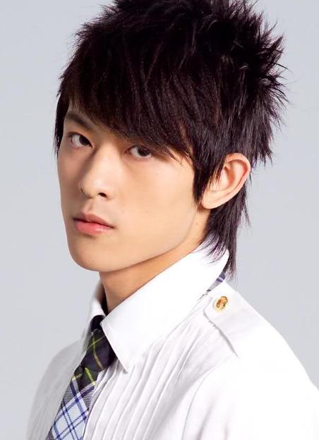  p>庄濠全(owodog zhuang),1982年10月30日出生于台湾省台中市,华语