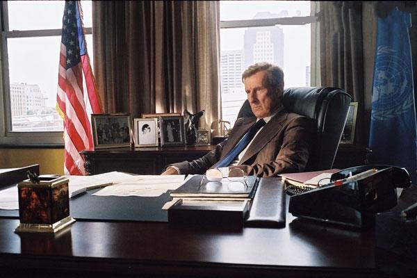 詹姆斯·克伦威尔