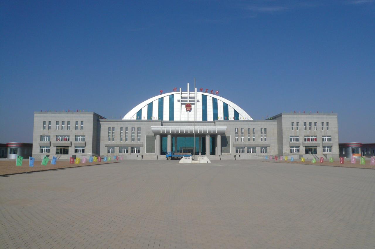 原称288口岸)位于内蒙古自治区巴彦淖尔市乌拉特中旗川井镇境内中蒙