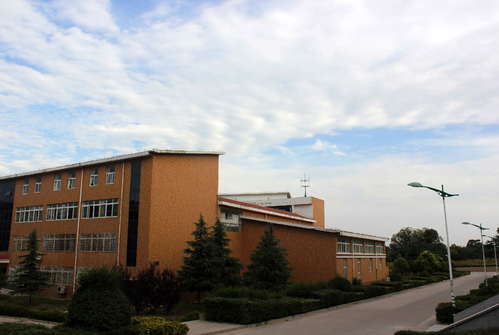 河南省艺术学校