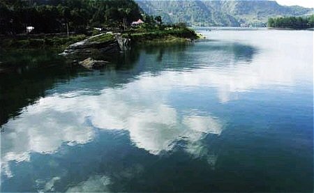 长江小南海水电站