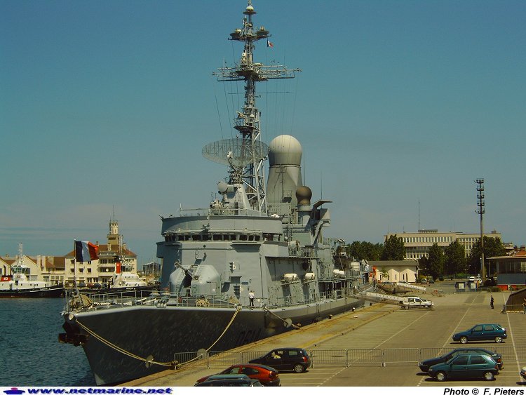 "卡萨尔"级导弹驱逐舰