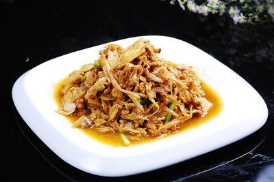  p>黄花菜木耳炒鸡蛋是一道以 a href="#" data-lemmaid="860382">