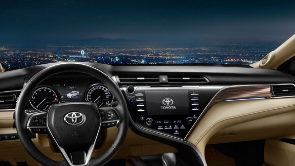 第八代凯美瑞内饰