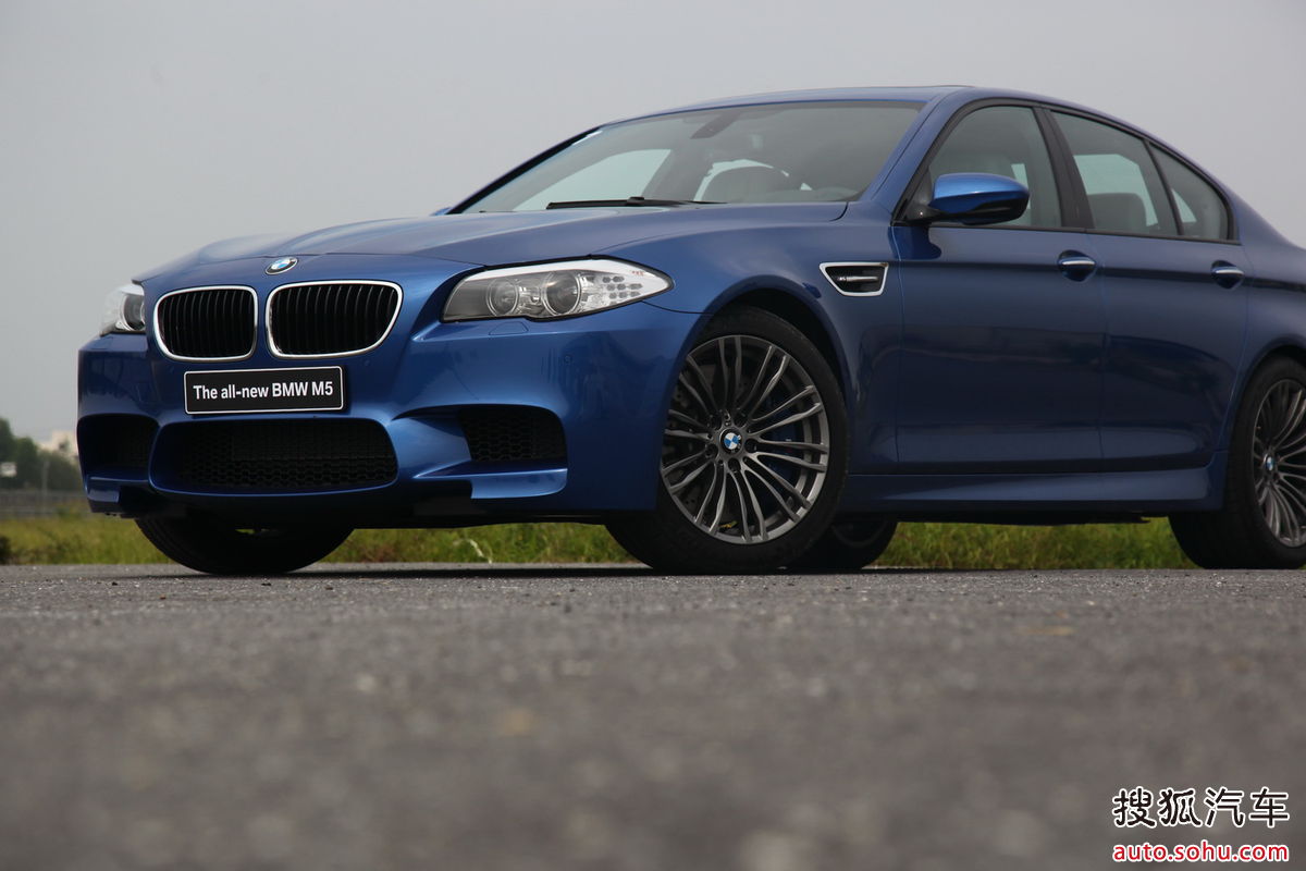 宝马m5