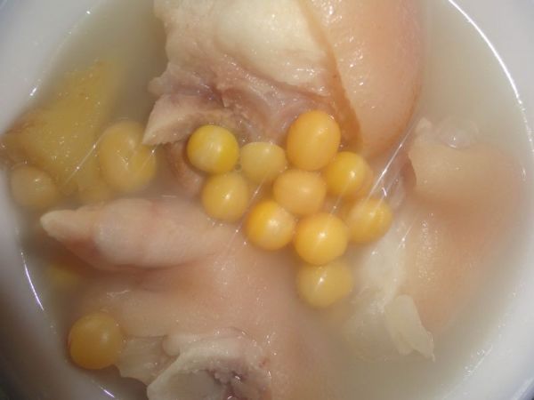 雪豆炖猪脚