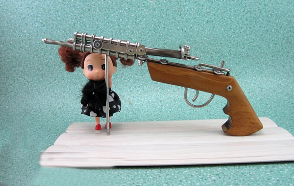  p>链条枪是在二十世纪七十年代(1970-1979)诞生于中国民间的手工 a