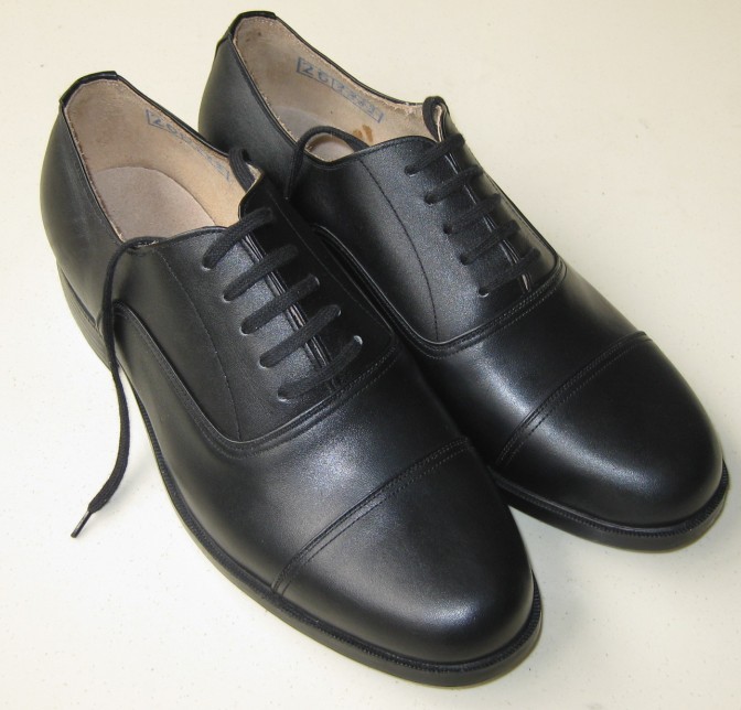 id="gnwpbj6g8y">三接头是我人民解放军为军官,士官所配发的制式皮 