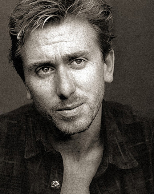  p>蒂姆·罗斯(tim roth),1961年5月14日出生于英国伦敦,英国影视演员