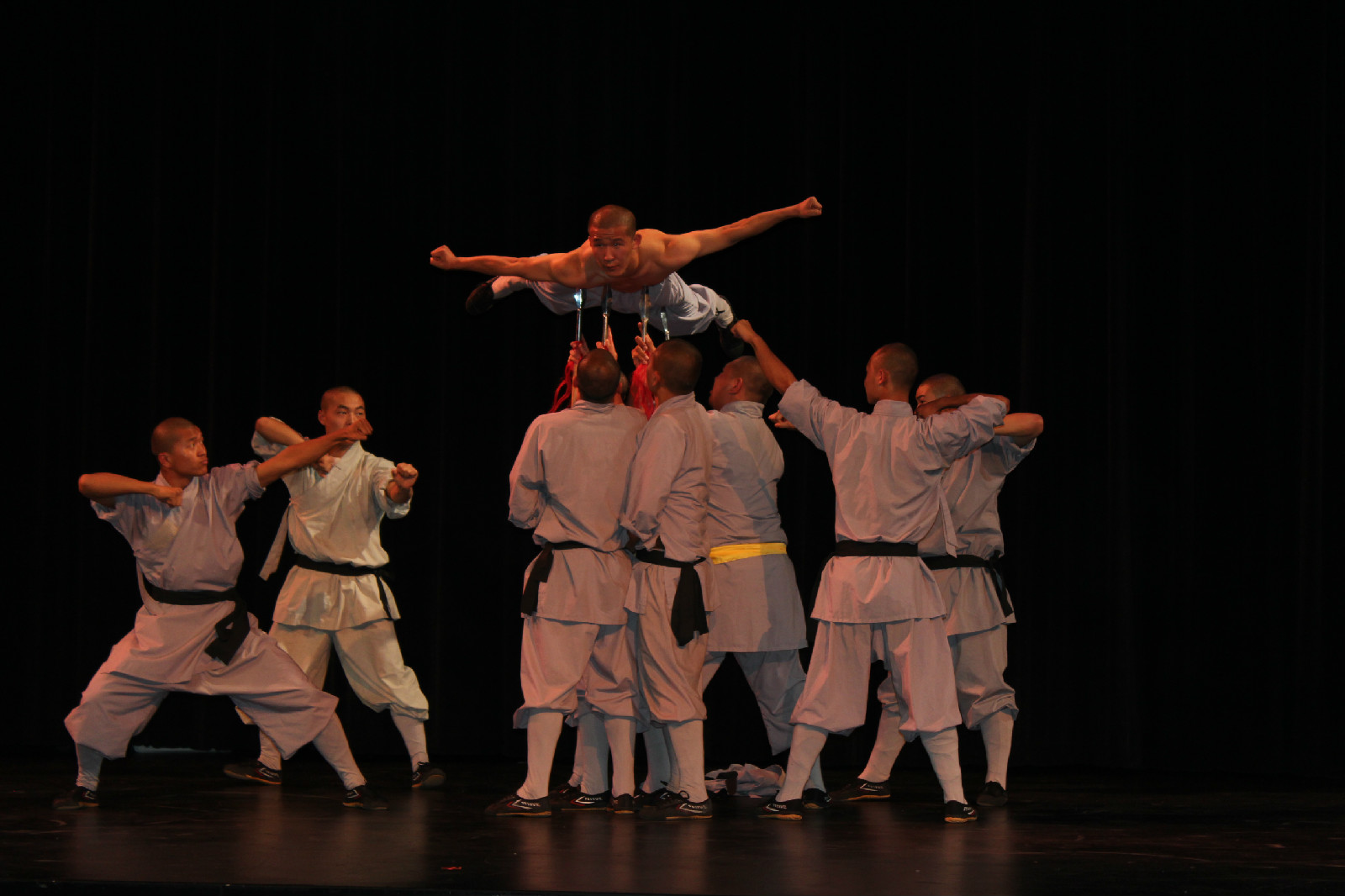 中国嵩山少林寺武僧团