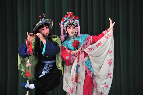 《小放牛》又名《杏花村》,是 a target="_blank" href="/item/京剧