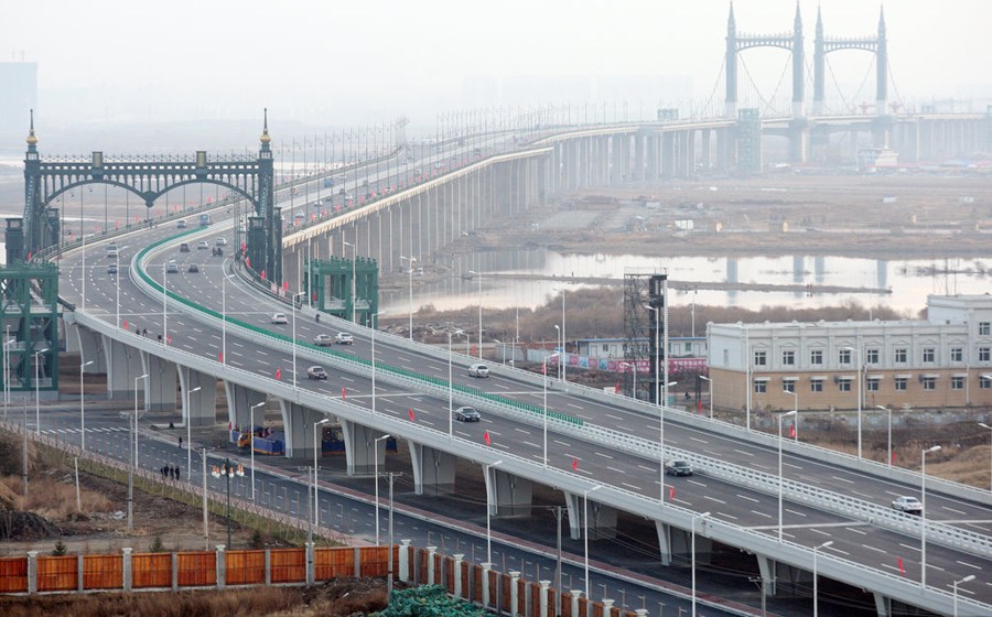  p>阳明滩大桥(英语:yang ming tan bridge),位于 a href="#">黑龙江