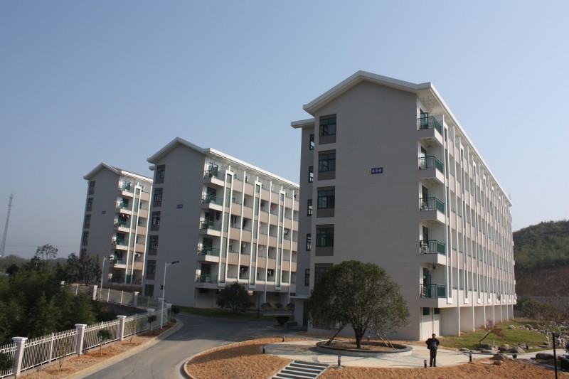 杭州市临安区於潜第一初级中学