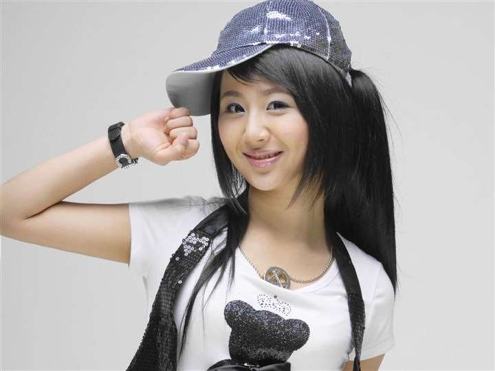 2001年12月20日出生于河南洛阳,豫剧小演员,曾获得河南卫视梨园春明星