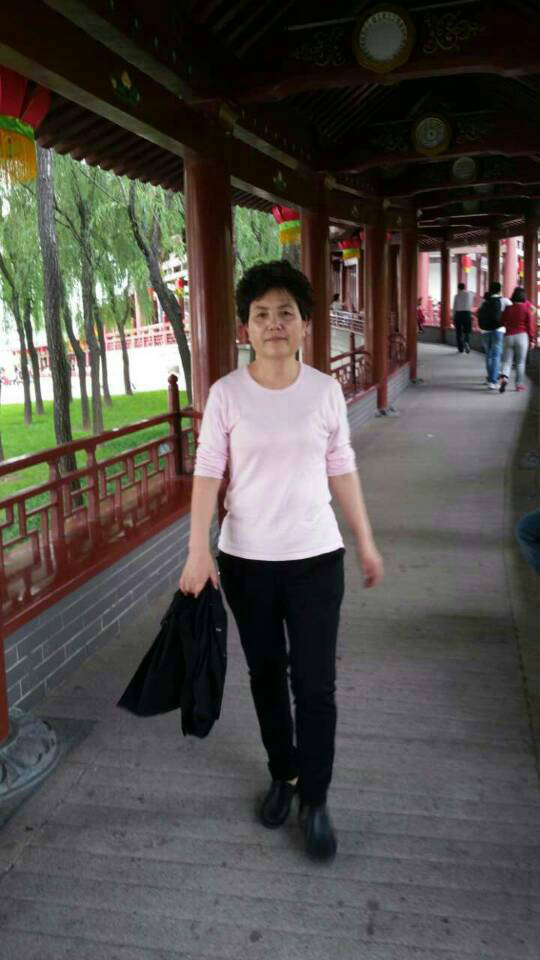 汉族,1966年生,甘肃 a target="_blank" href="/item/镇原/8687424"