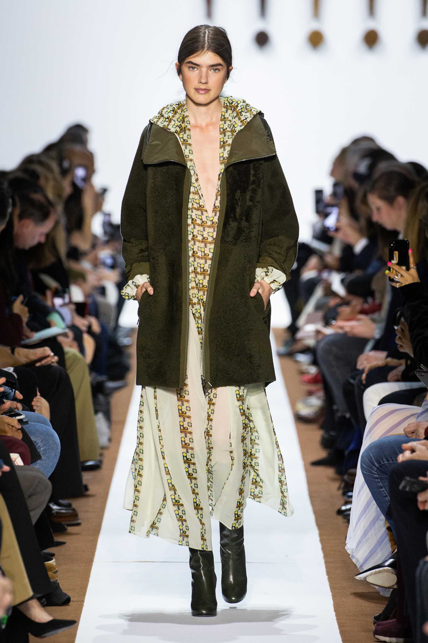 lemmaid="131482">瑞士 /a>一家族企业,是拥有80年制衣经验的服装品牌