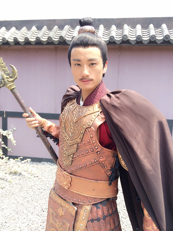  p>林杉,1987年10月18日出生于天津,中国内地男演