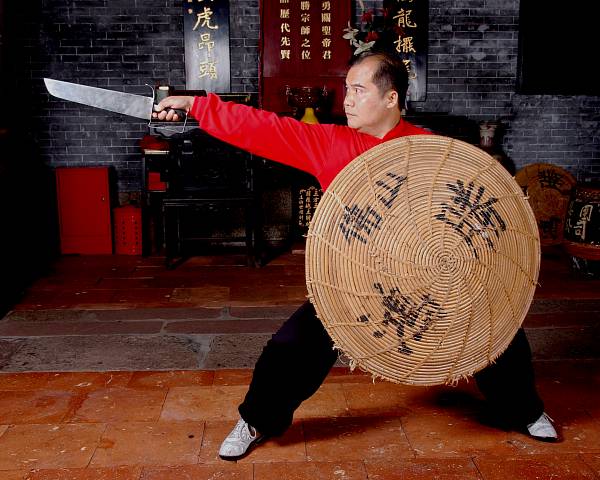 蔡李佛 /a>拳,中国传统拳术中的 a target="_blank" href="/item/南拳