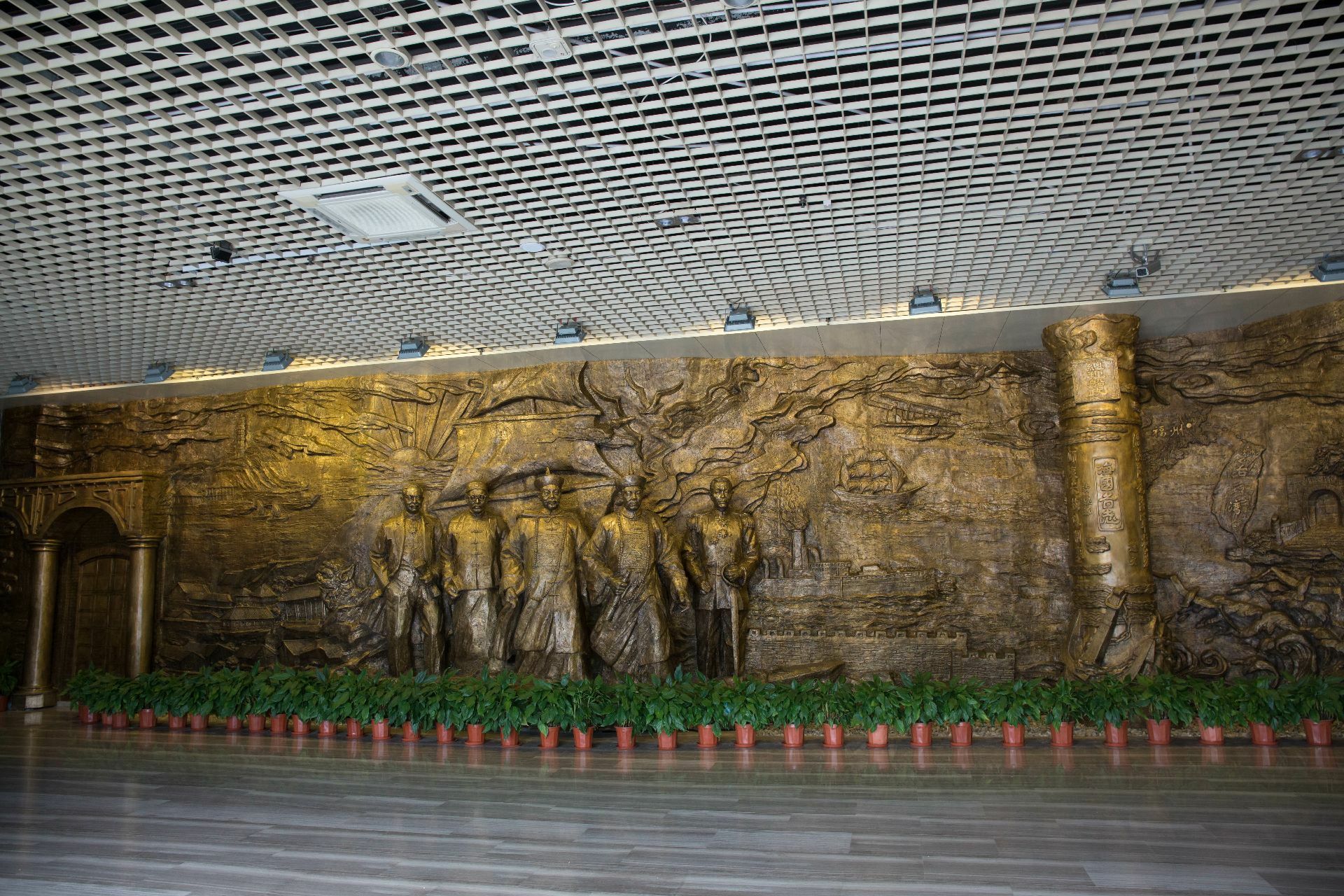  p>福州马江海战纪念馆位于福建省福州市马尾区马限山东麓,成立于1984