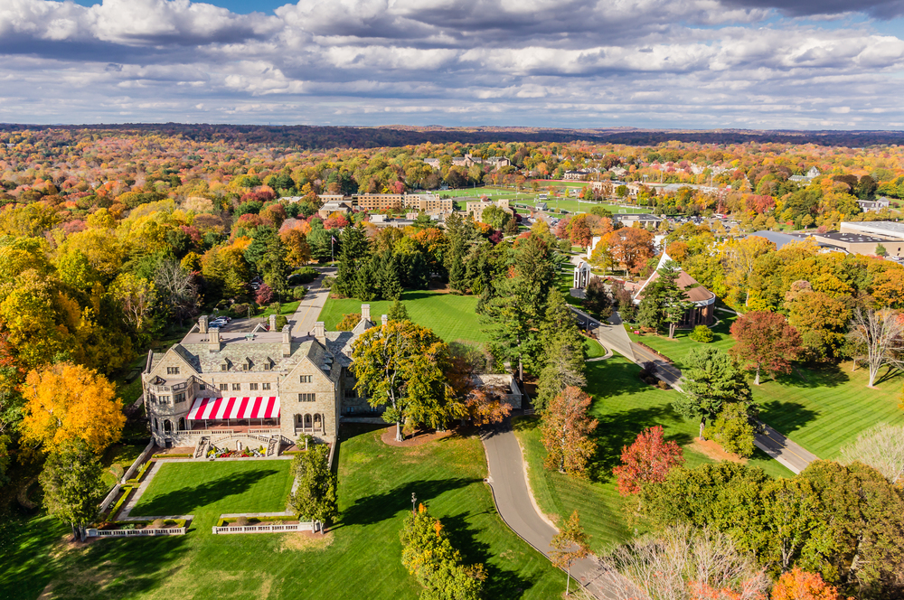  p data-id="gnx6c5magd">费尔菲尔德大学(fairfield university)成立