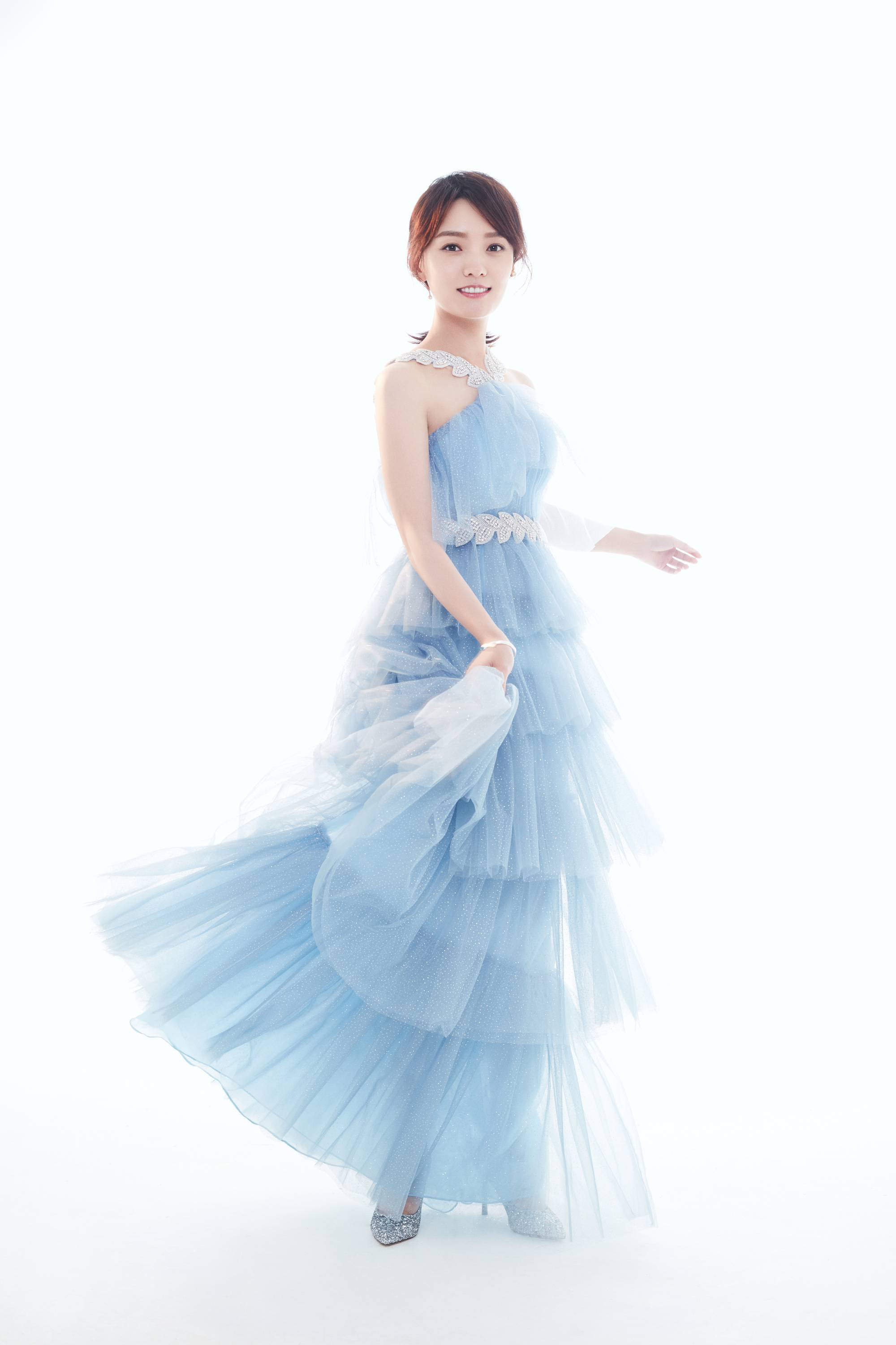  p>林源,原名林园,3月15日出生于北京,中国内地女演员,毕业于 a