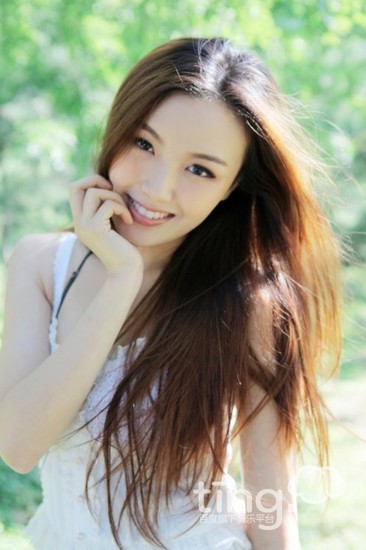  p data-id="gnx7h5y2i3">倪珈,本名罗丹笛