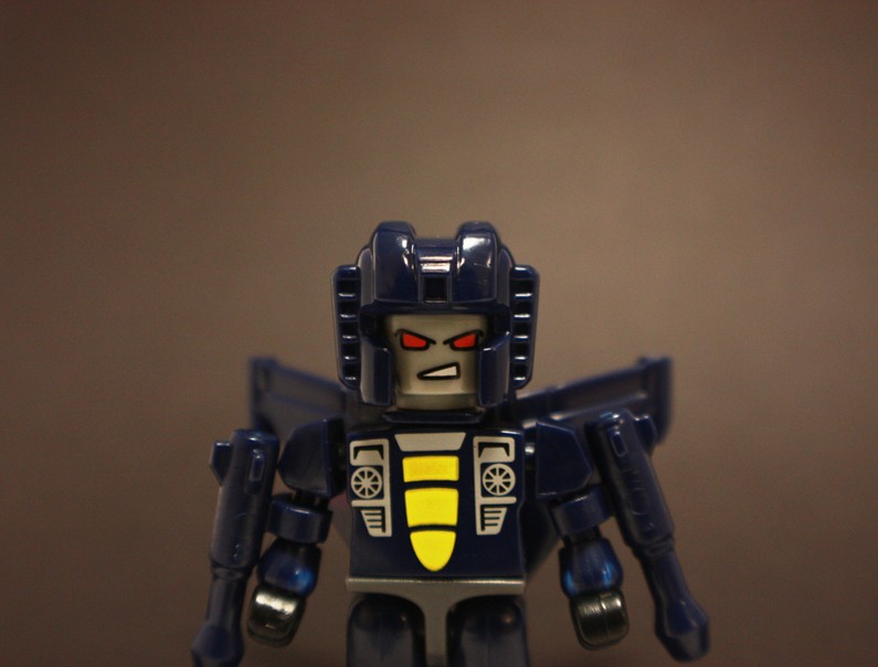 target="_blank" href="/item/变形金刚/7153" data-l