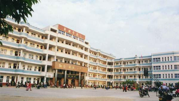 石狮市新湖中心小学