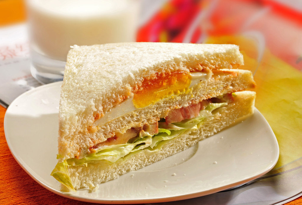 番茄沙司小三明治