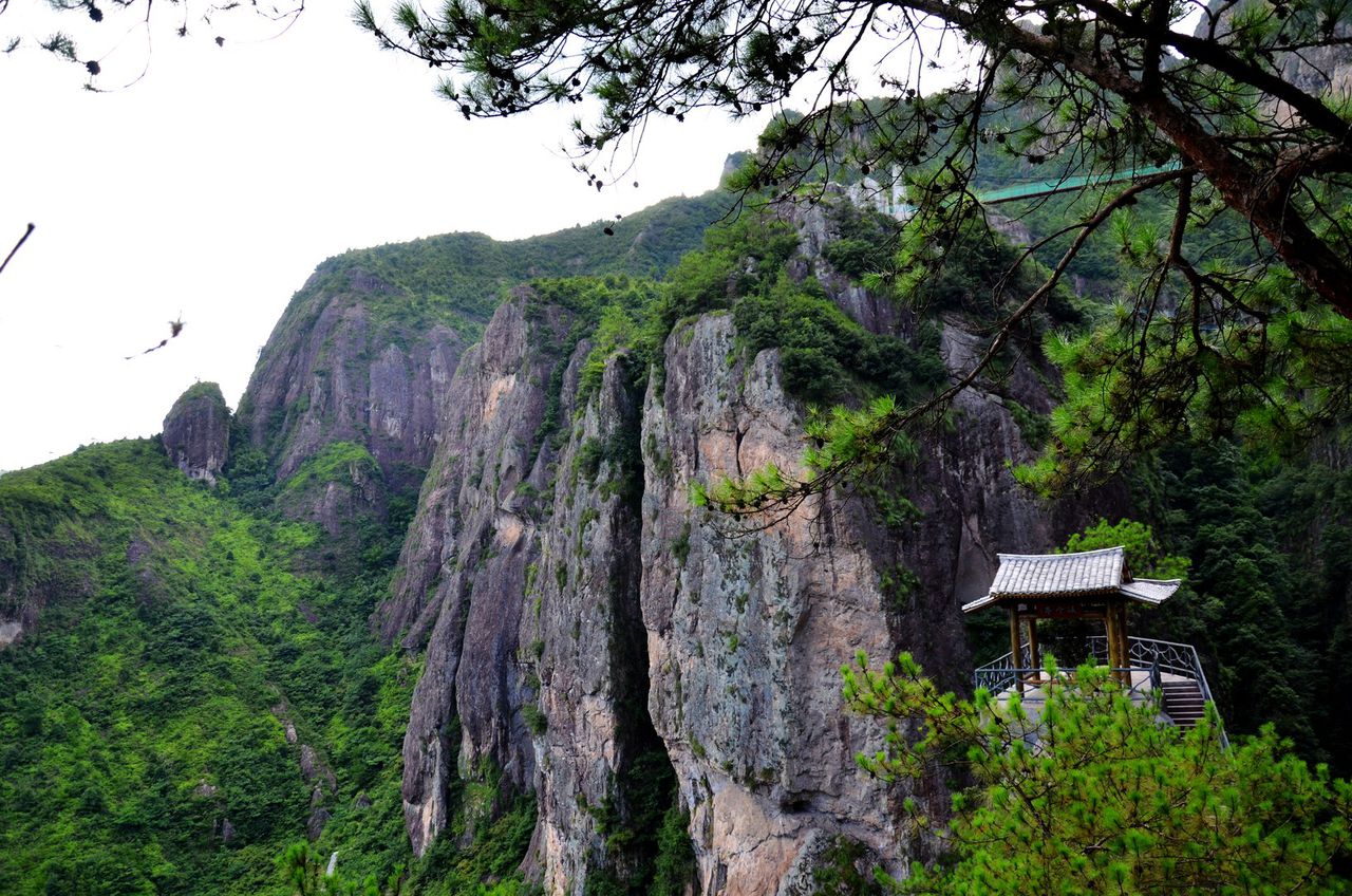  p>括苍景区一浙东第一高峰 a target="_blank" href="/item/括苍山