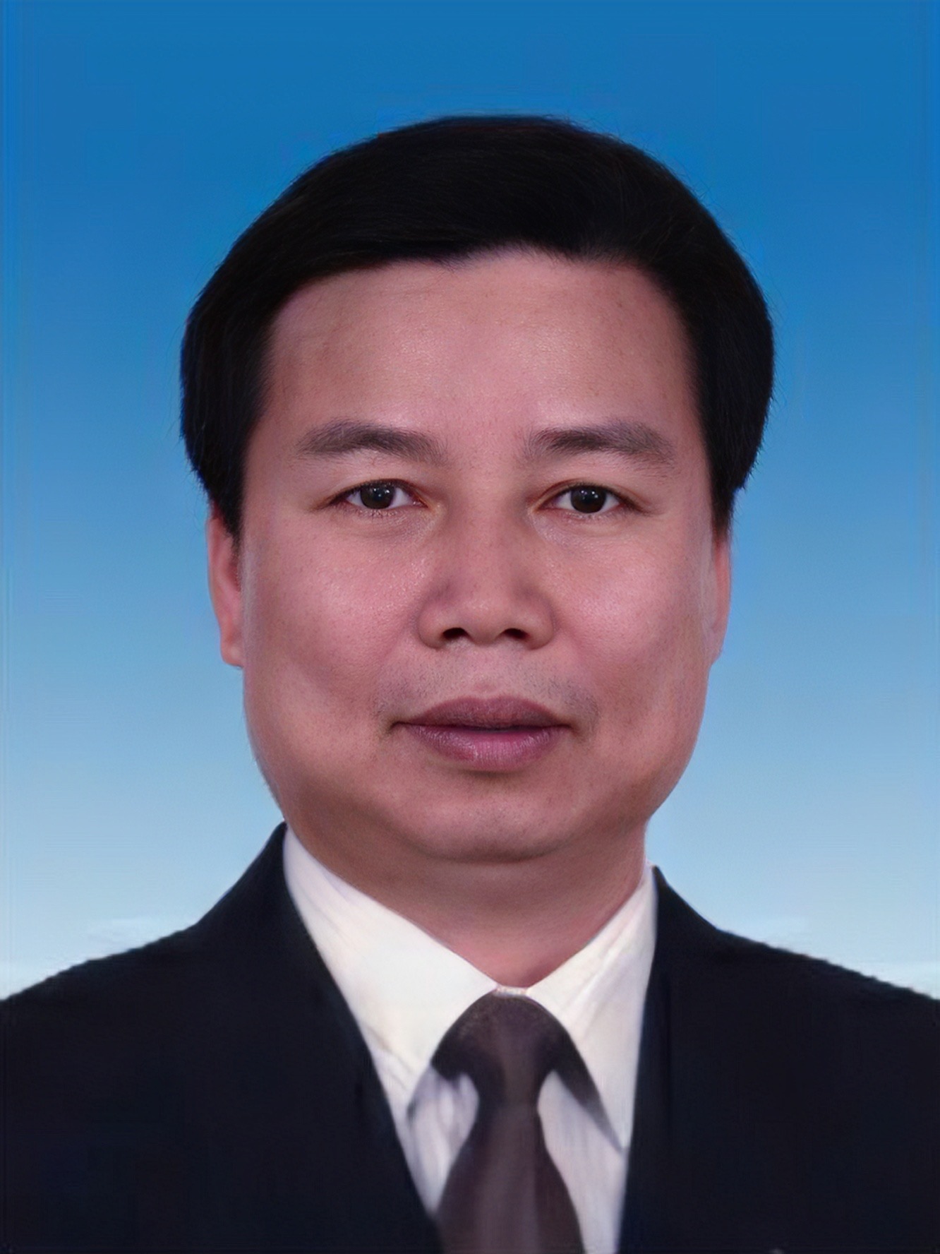  /p> p data-id="thil7oa83icl">现任漳州市企业与企业家联合会会长.