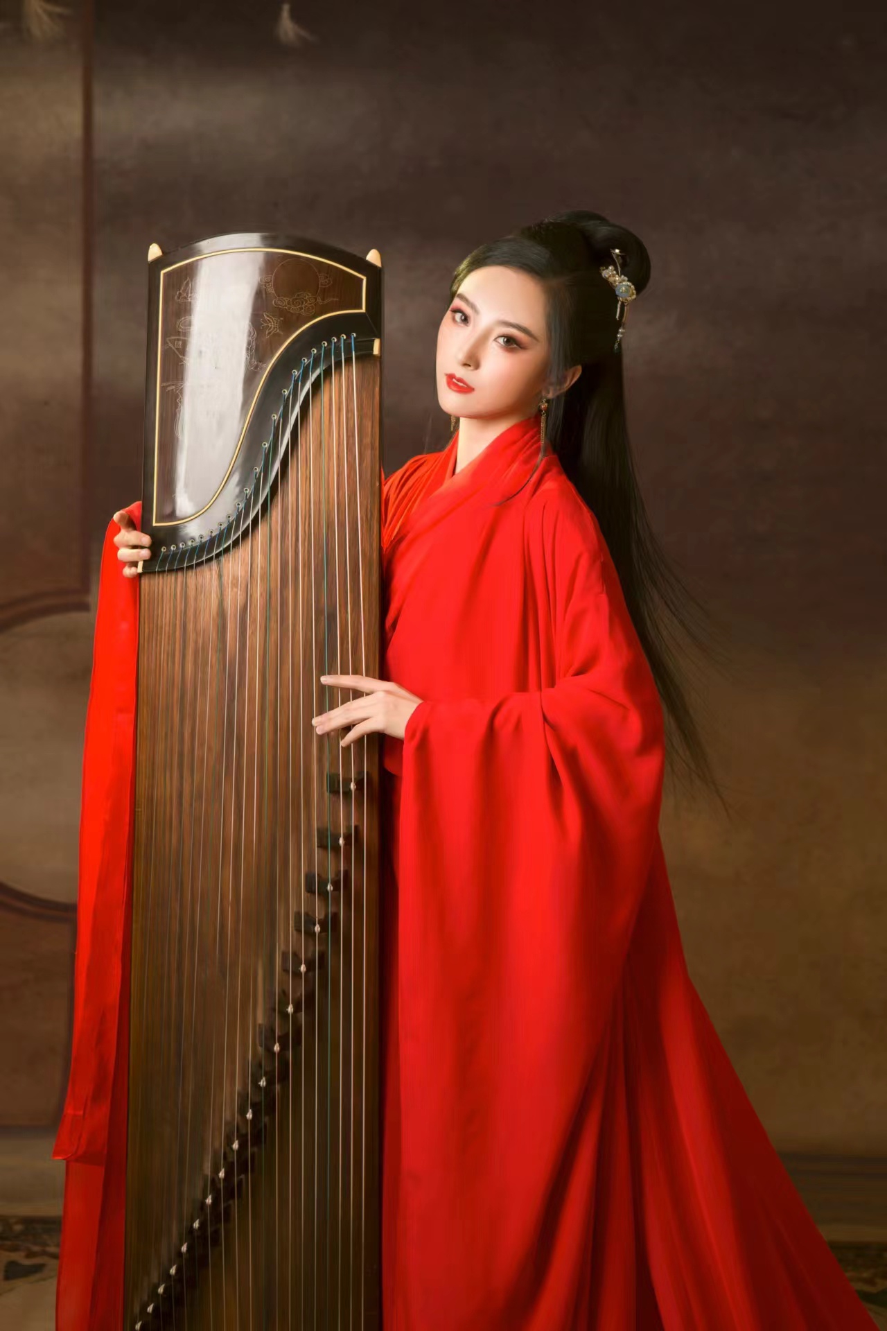  p data-id="u5eotr3avvzp">田欣鹭,古筝演奏者.