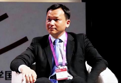 黎辉（大钲资本董事长兼首席执行官，瑞幸咖啡董事长）_百度百科