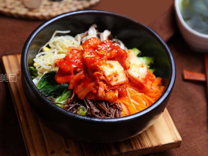 金枪鱼泡菜炒饭