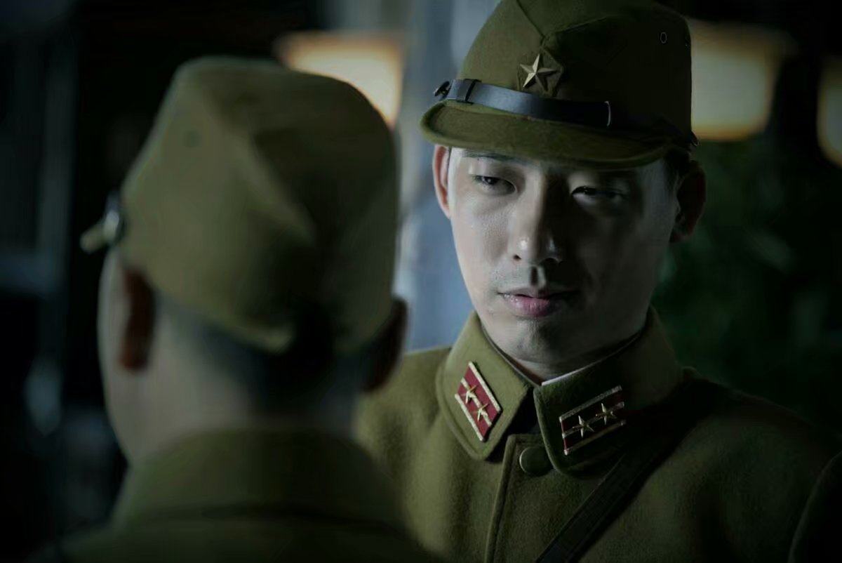 代表作品《 a target="_blank" href="/item/浴血十四年/20797719"