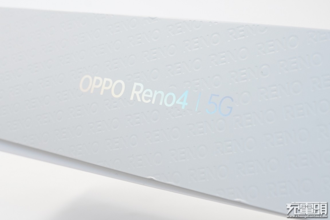 搭载65W SUPER VOOC超级闪充，OPPO Reno4充电评测_百科TA说