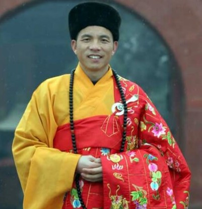  /p> p data-id="tvgtrxysdzim">现任河南省洛阳市白马寺方丈. /p>