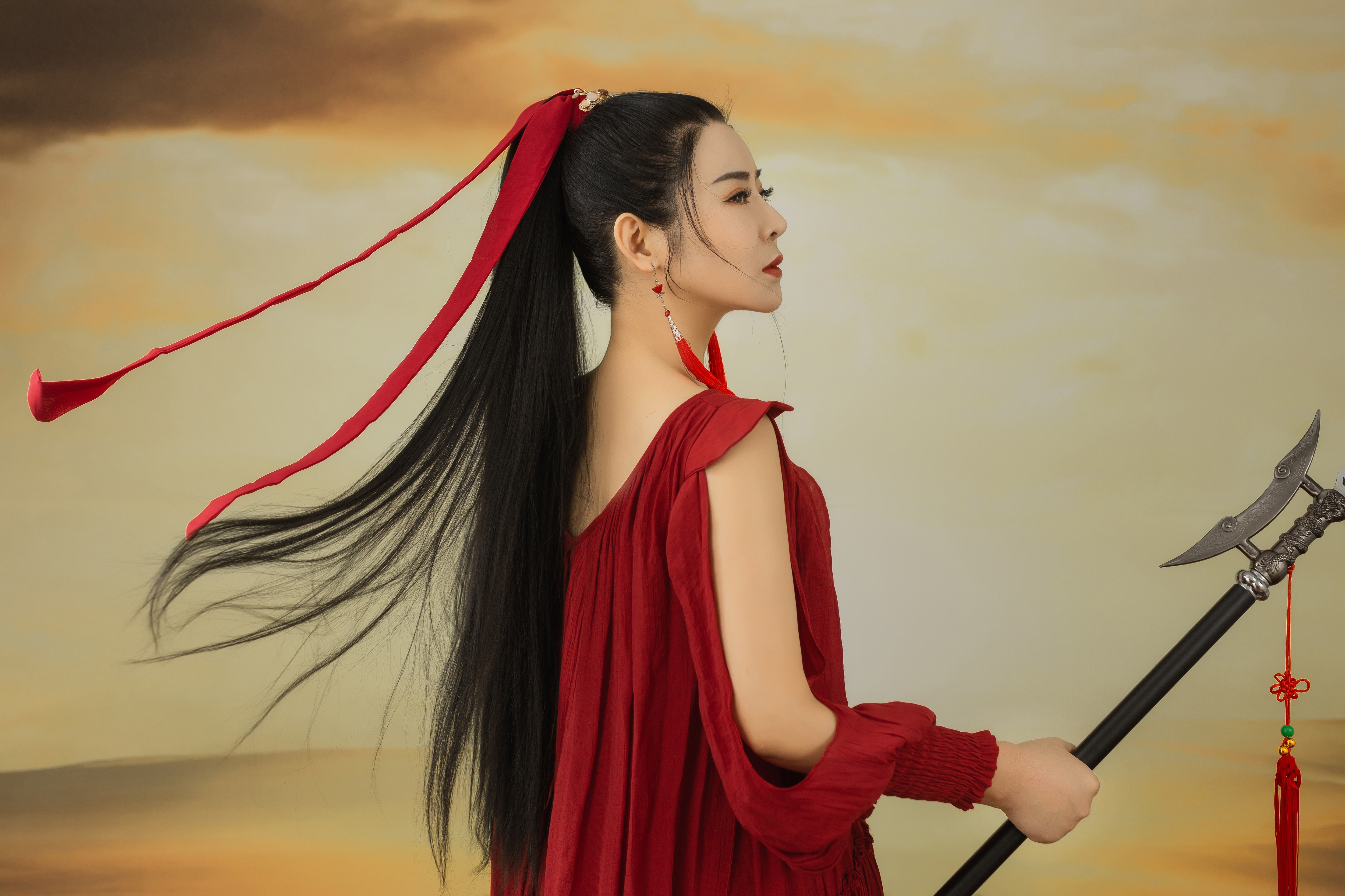  p>肖雨蒙,1982年5月26日出生于山东省临沂市平邑县,中国内地女歌手