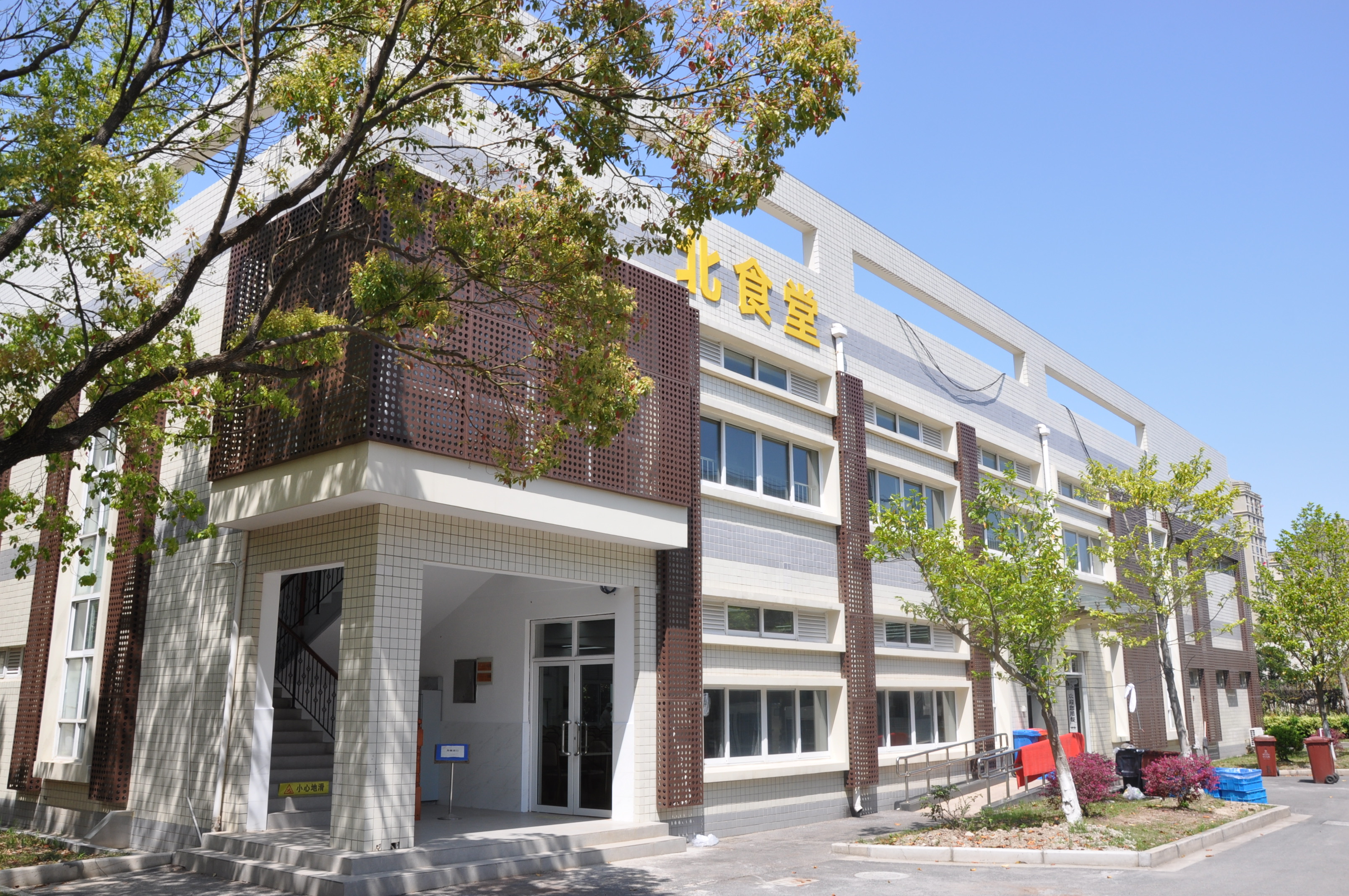 华东师范大学周浦中学