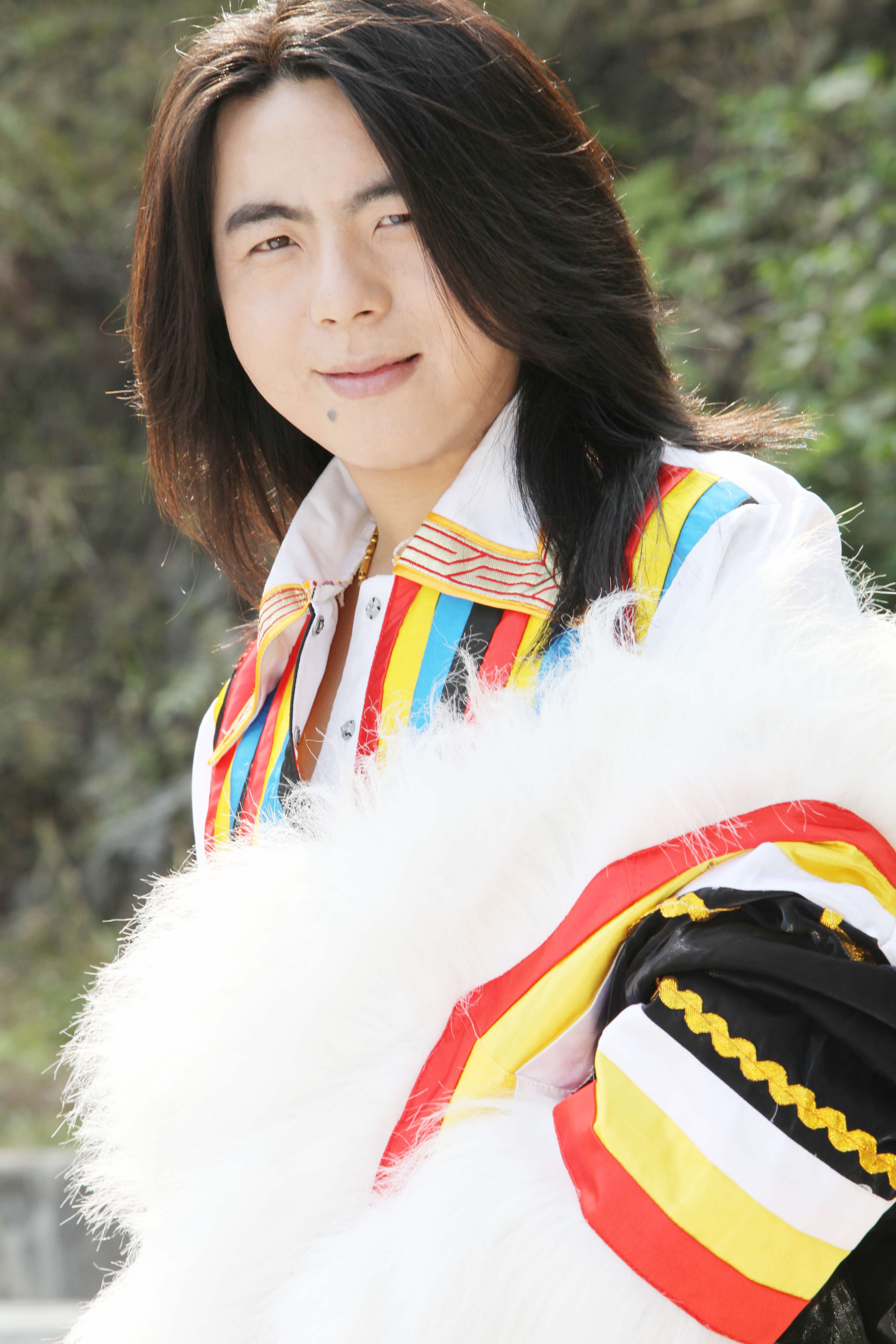  p data-id="gnrr0gelbk">索南扎西,9月24日出生于甘肃甘南大草原