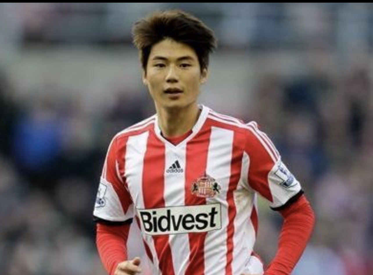  p>奇诚庸(         /ki sung-yueng),1989年1月24日出生于韩国光州