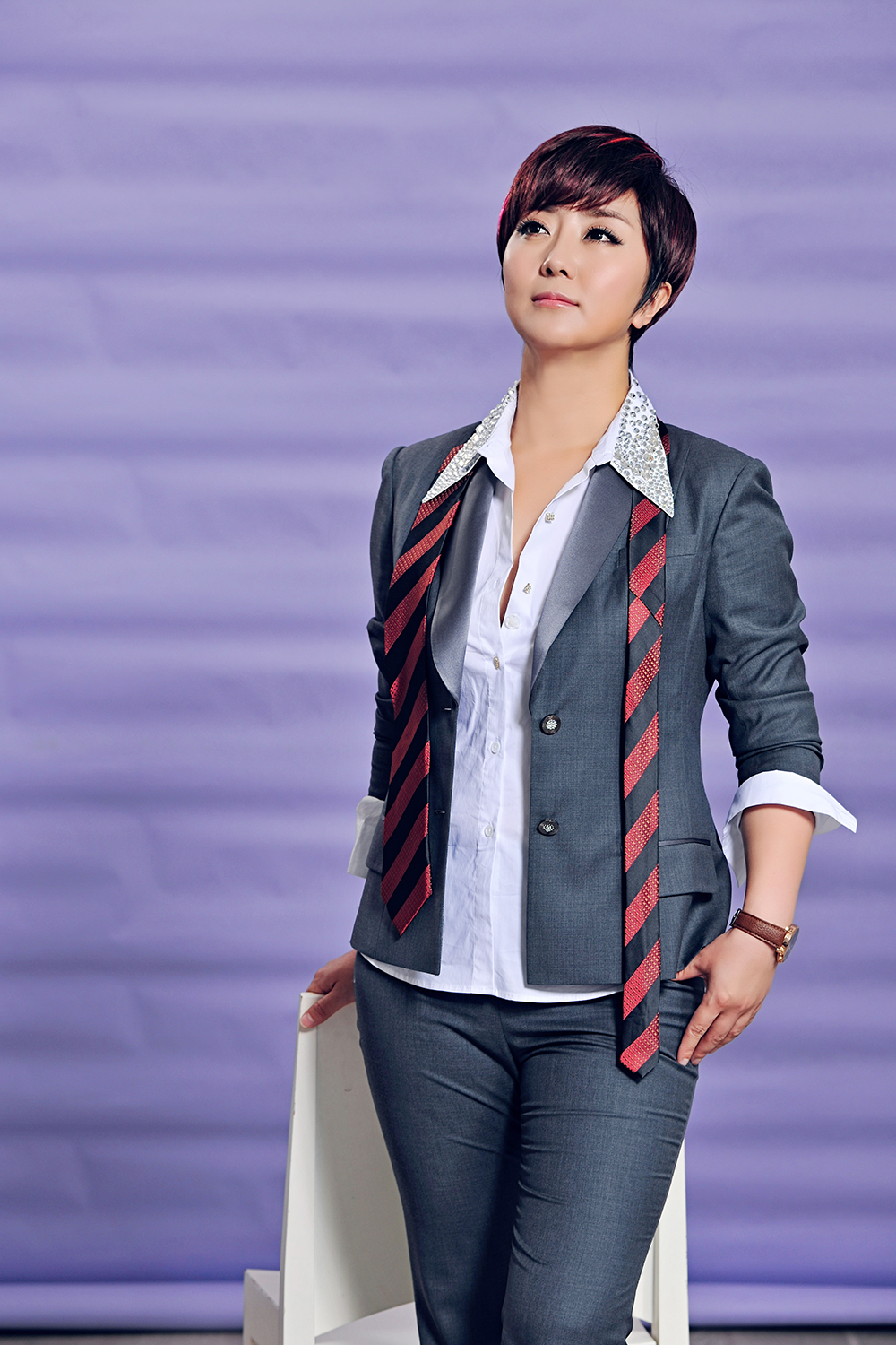  p>格格,原名蒙克其其格,8月1日出生于内蒙古乌兰布统大草原, a