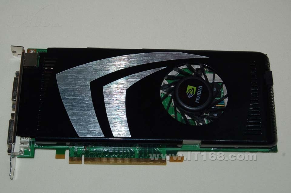 昂达聘请多名留学归国技术人员与国内著名学府合作,投资成立昂达电子